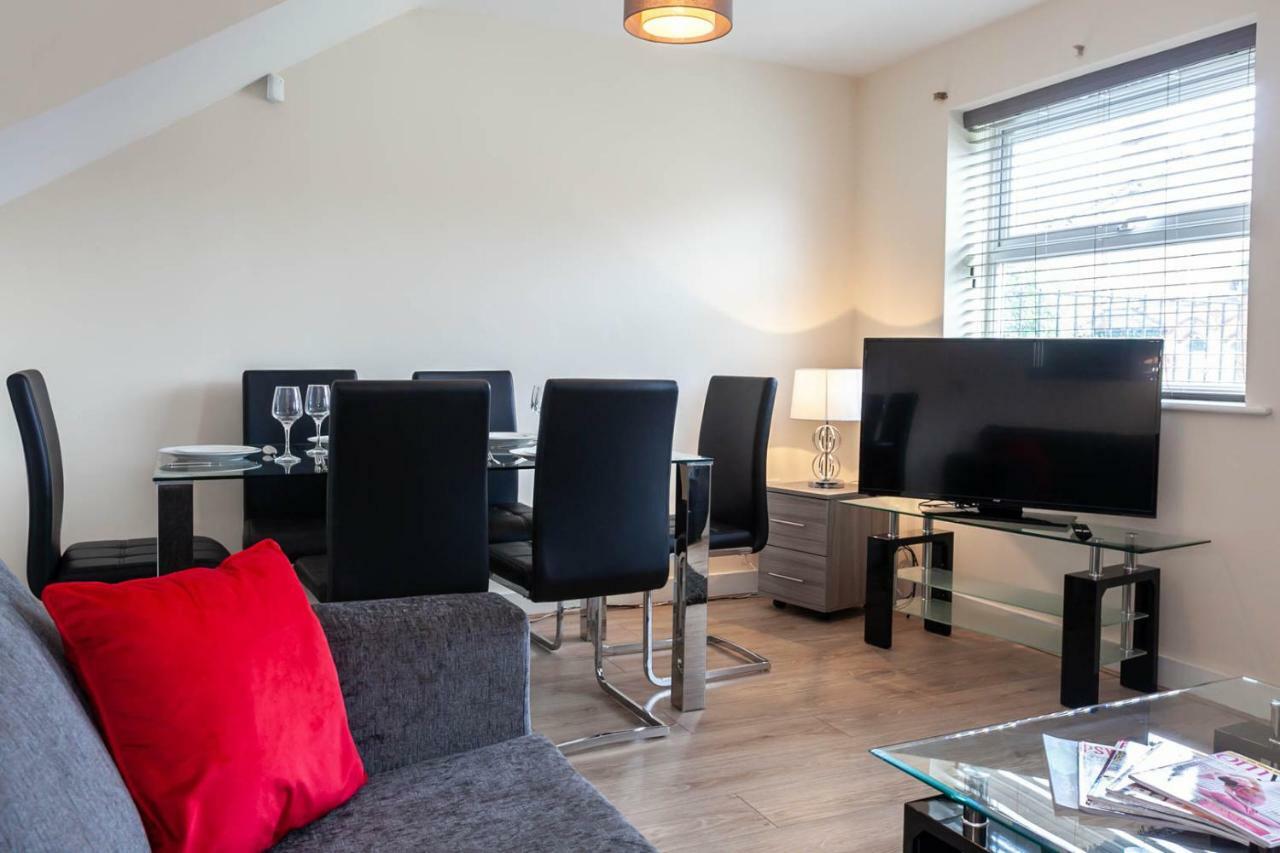 4 Bed Home, Driveway Parking Ideally Located In Latchford, Warrington - Executive St Marys House מראה חיצוני תמונה