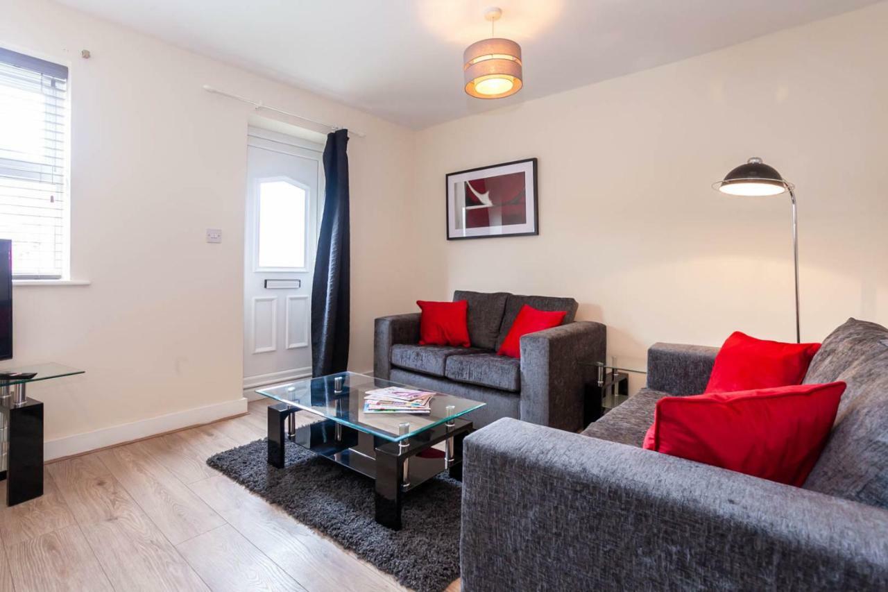 4 Bed Home, Driveway Parking Ideally Located In Latchford, Warrington - Executive St Marys House מראה חיצוני תמונה