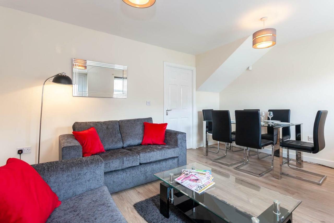 4 Bed Home, Driveway Parking Ideally Located In Latchford, Warrington - Executive St Marys House מראה חיצוני תמונה
