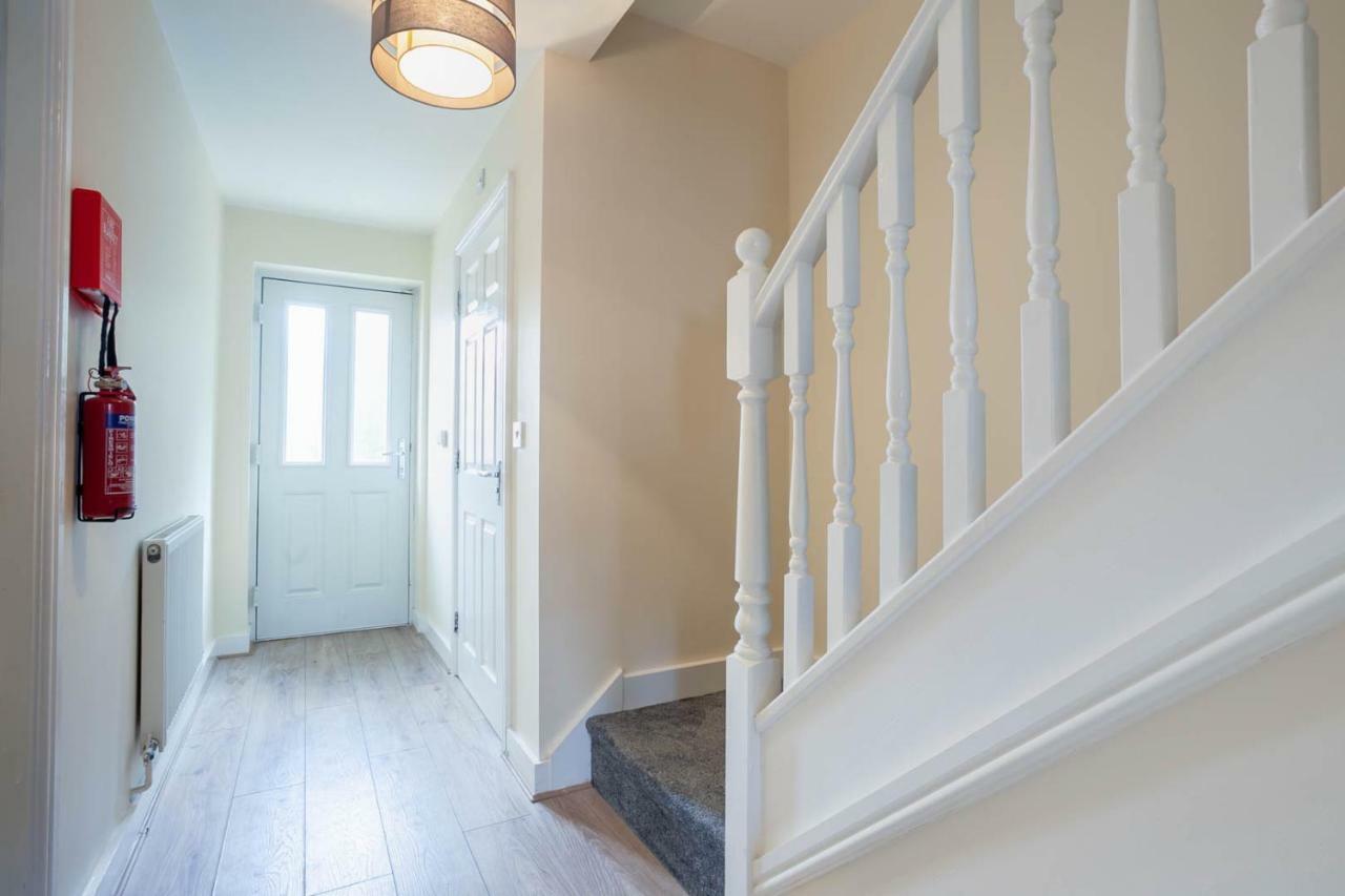 4 Bed Home, Driveway Parking Ideally Located In Latchford, Warrington - Executive St Marys House מראה חיצוני תמונה